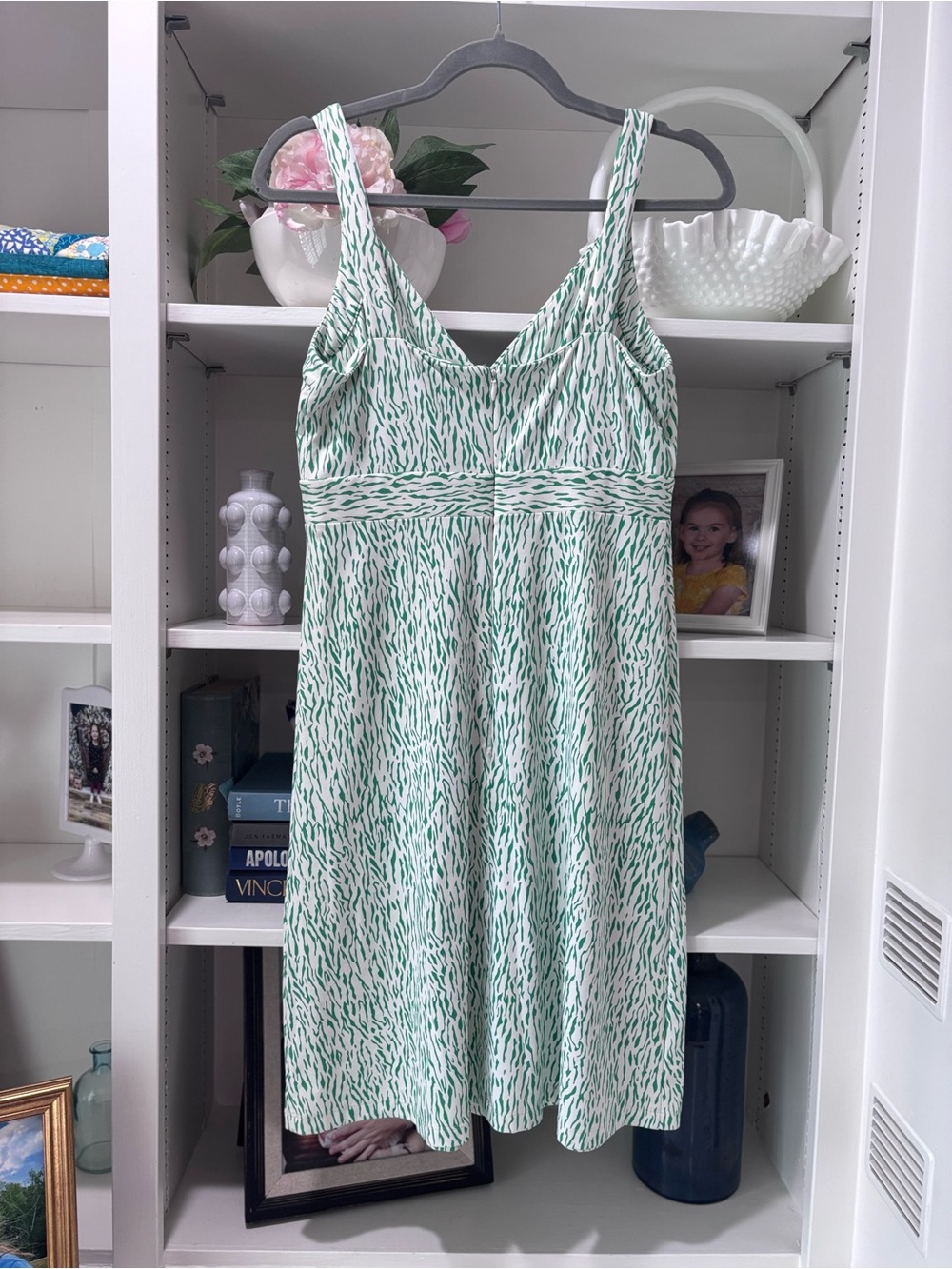 J. McLaughlin Green and White Sleeveless V-Neck Summer Dress Small - Picture 3 of 6